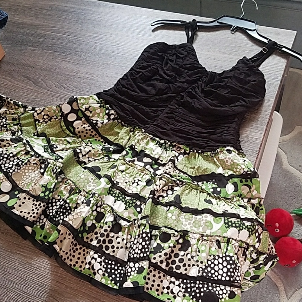 F21 Black/Green party dress